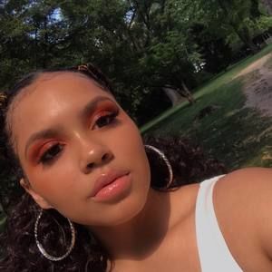 Meet your Posher, Gabby